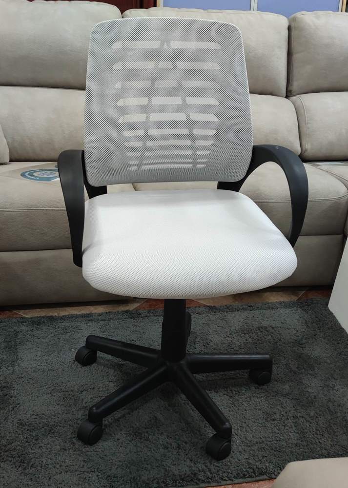 519-223    Silla estudio 3D