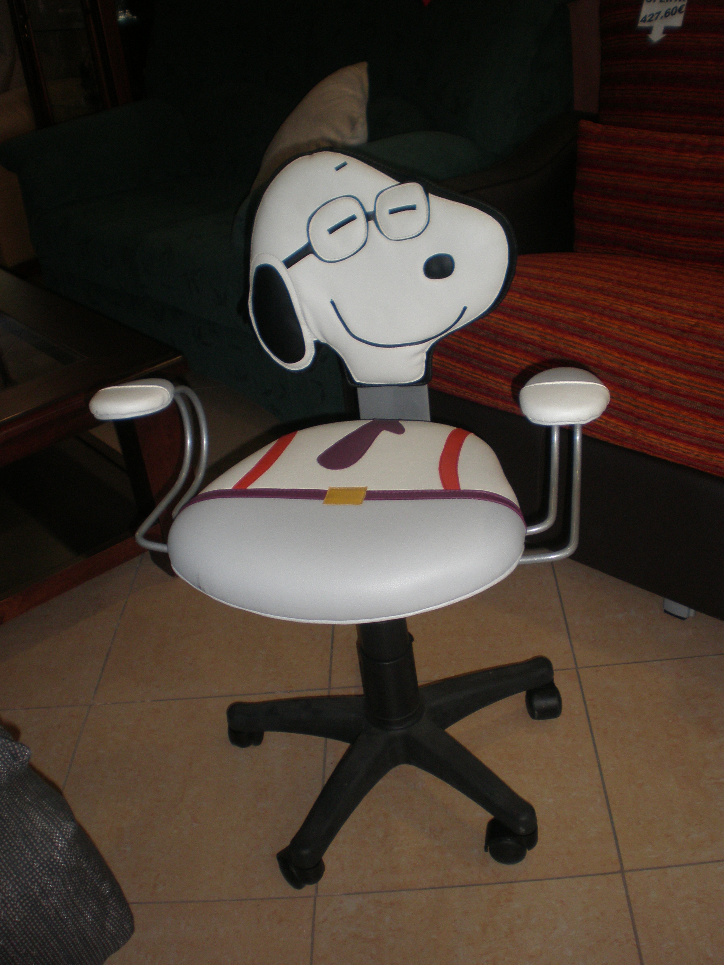 670-SNOOPY Silla tapizada en polipiel ,facil de limpiar