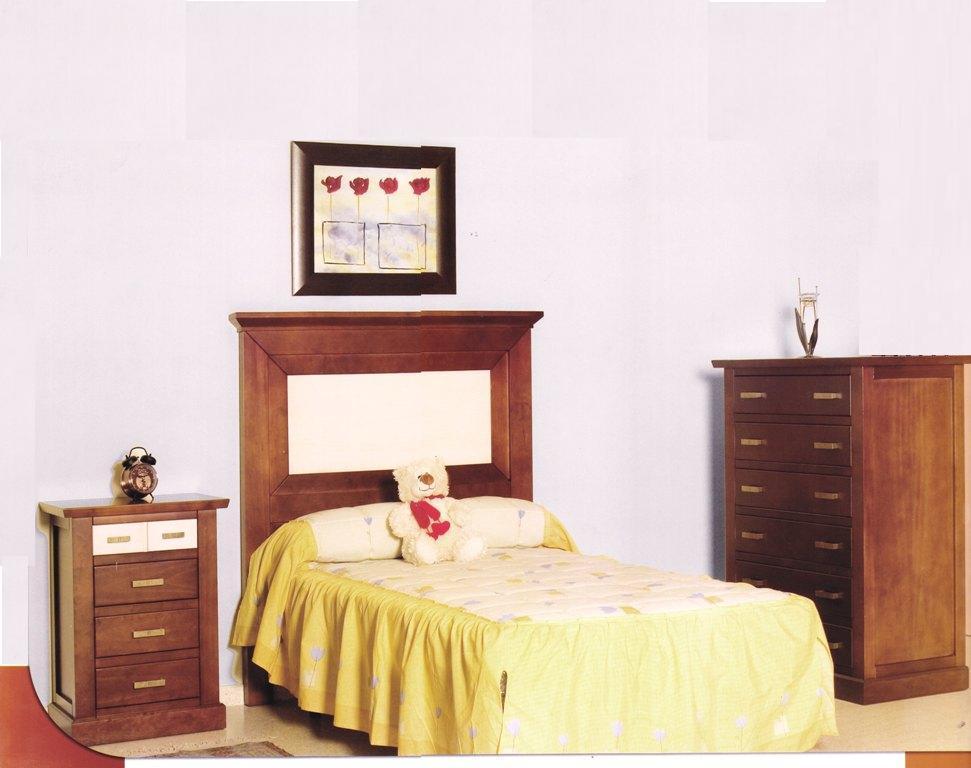 1082-Seg5-Dormitorio de madera macizo